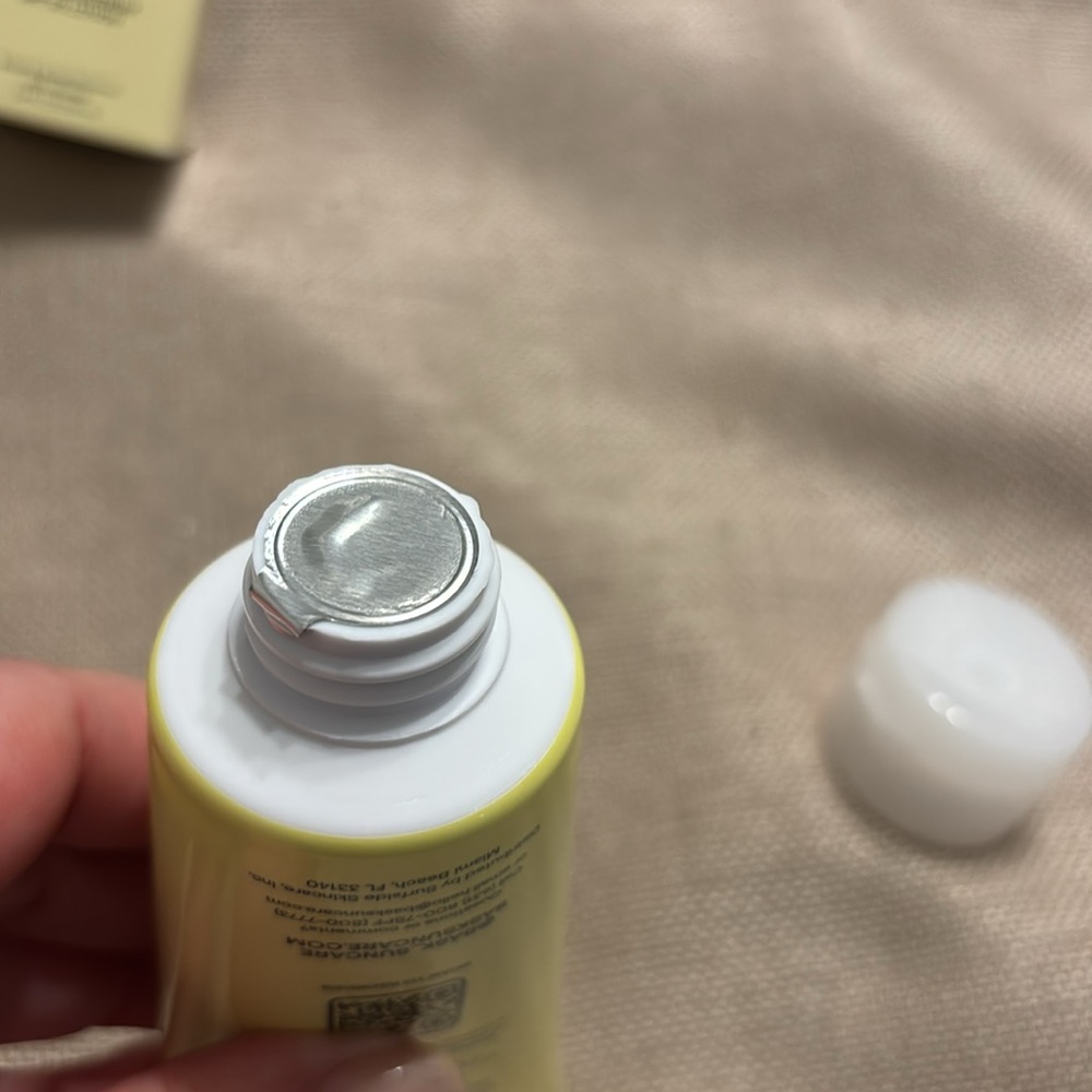 Bask Sheer Moisturizing Sunscreen - Picture 5 of 5